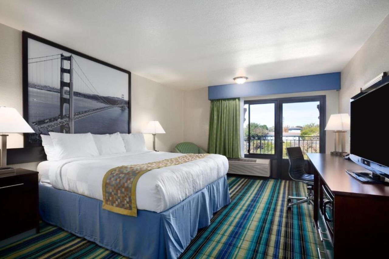 Super 8 by Wyndham Vallejo/Napa Valley Zewnętrze zdjęcie