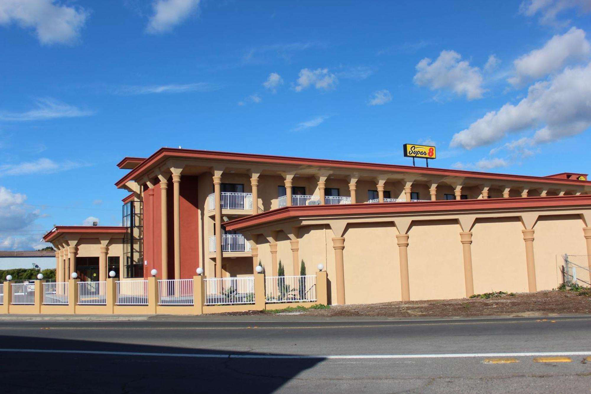 Super 8 by Wyndham Vallejo/Napa Valley Zewnętrze zdjęcie