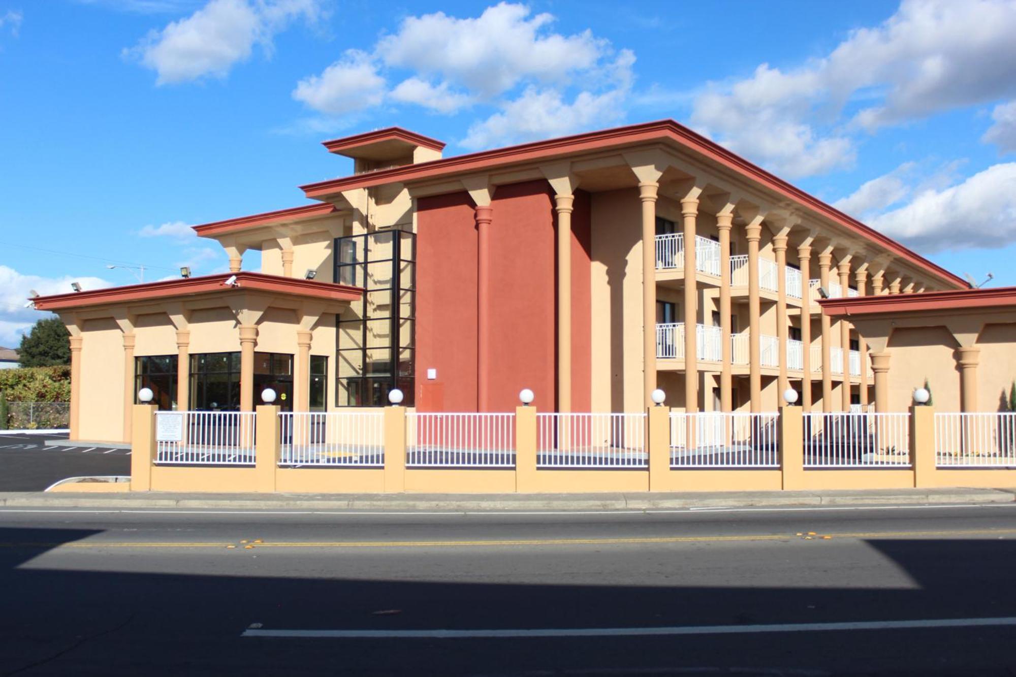 Super 8 by Wyndham Vallejo/Napa Valley Zewnętrze zdjęcie