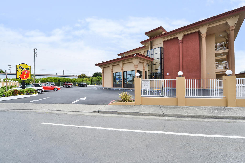 Super 8 by Wyndham Vallejo/Napa Valley Zewnętrze zdjęcie